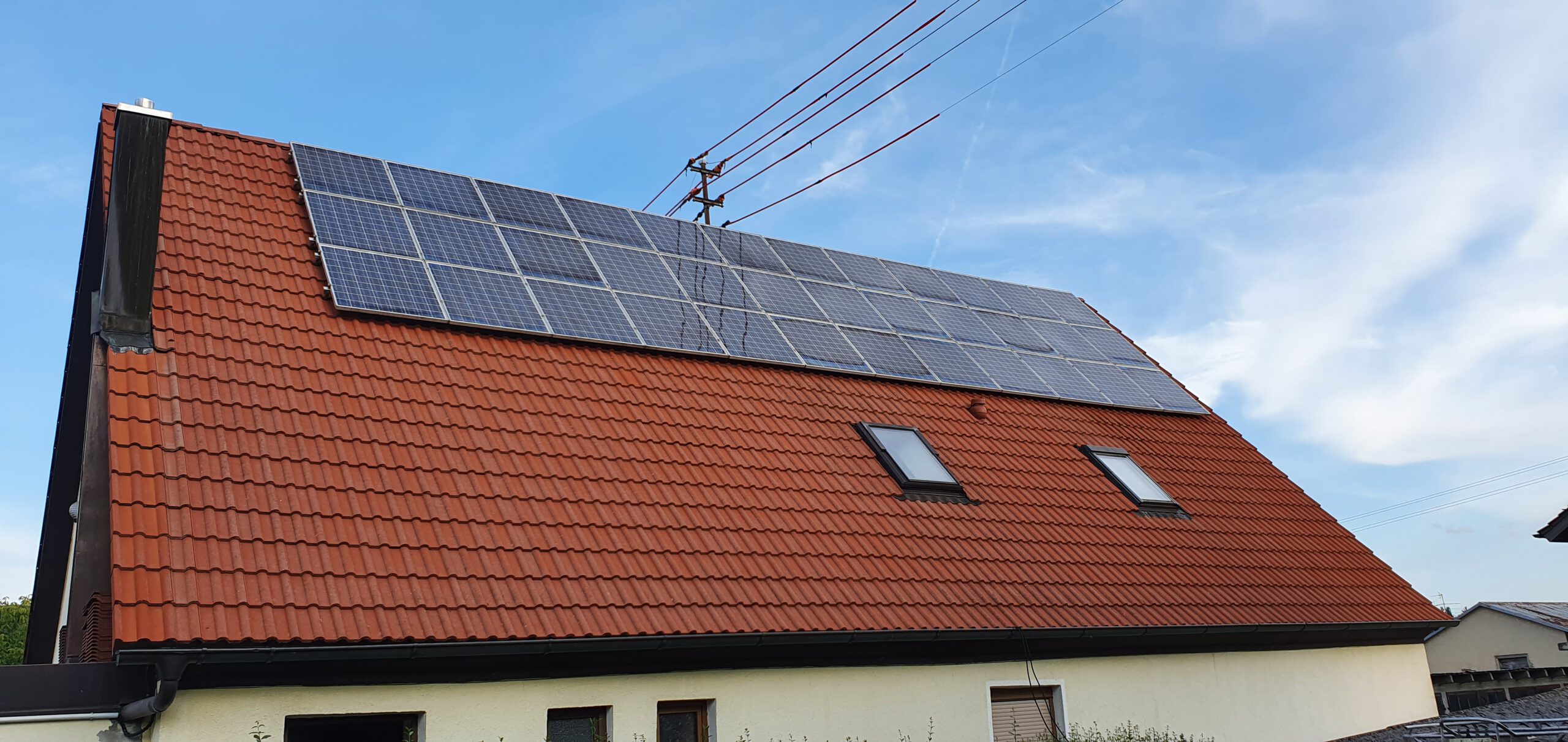 Gereinigte Photovoltaikanlage nach professioneller Reinigung